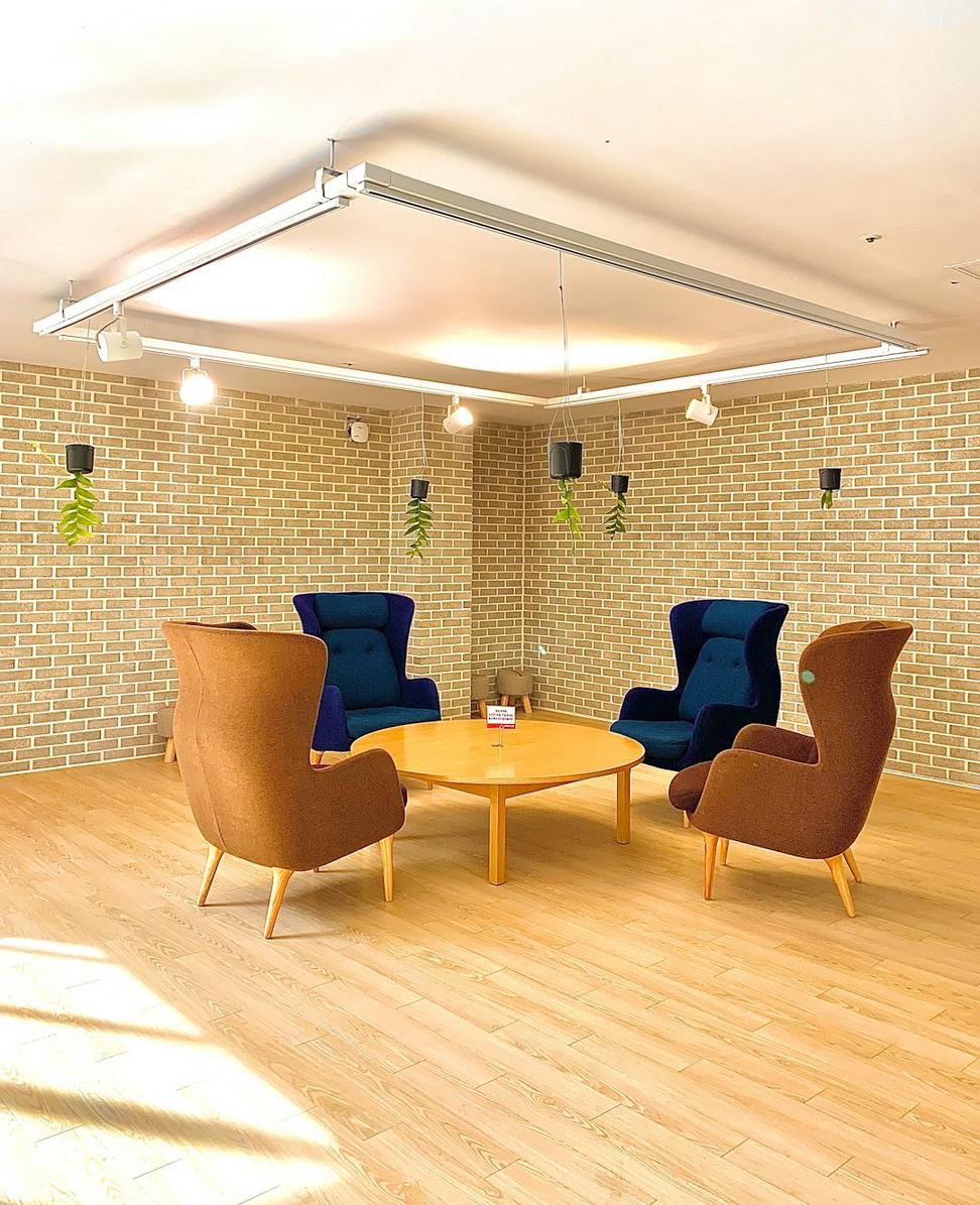 Meeting Rooms